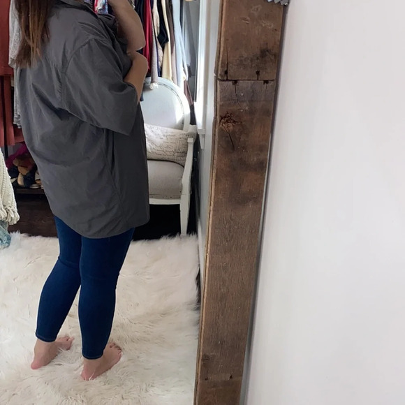 Wrangler mens shirt size extra large in gray color - Picture 3 of 6